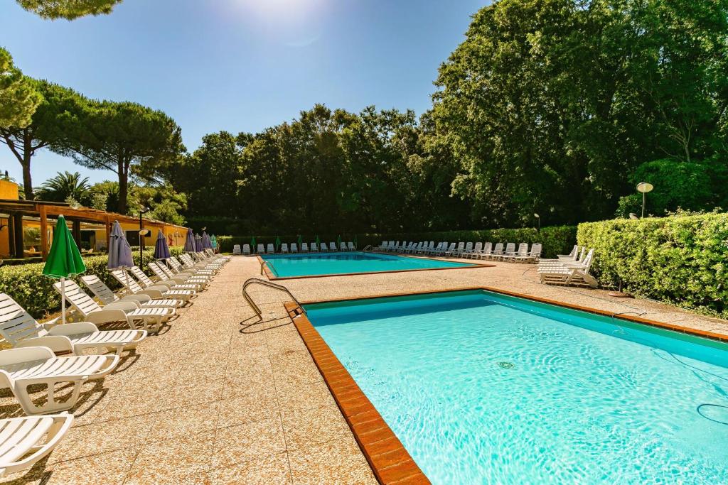 Residence with swimming-pool in Guardistallo surrounded by Nature photo 1