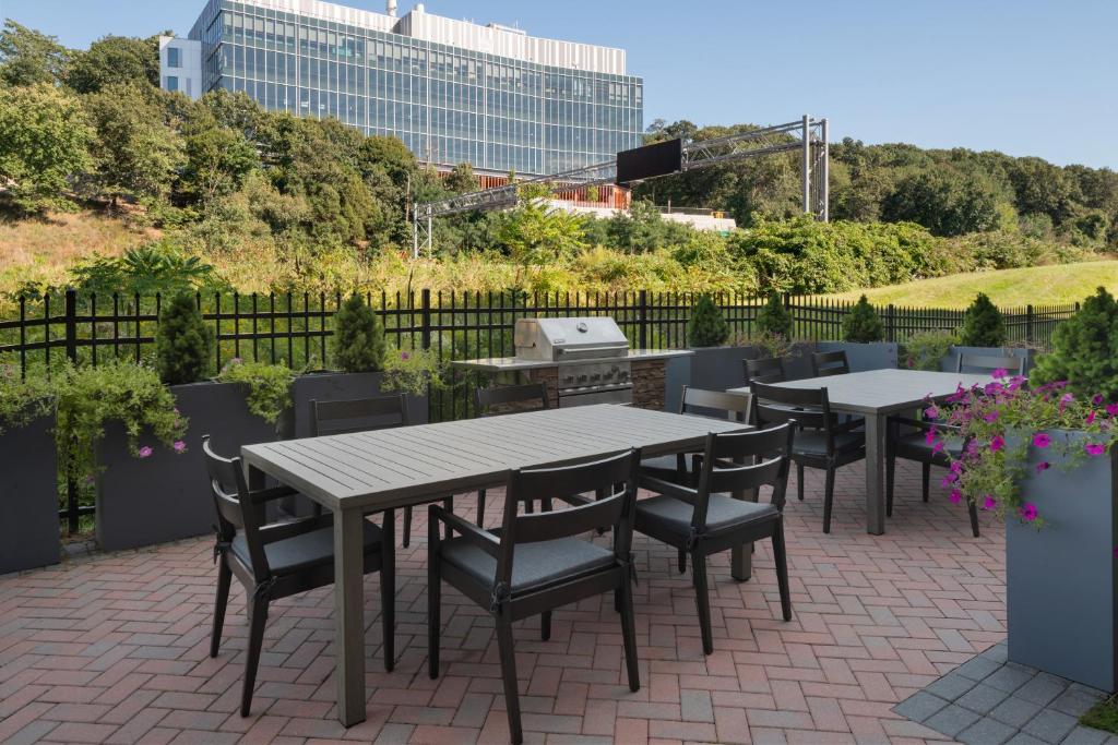 Residence Inn by Marriott Boston Waltham photo 2