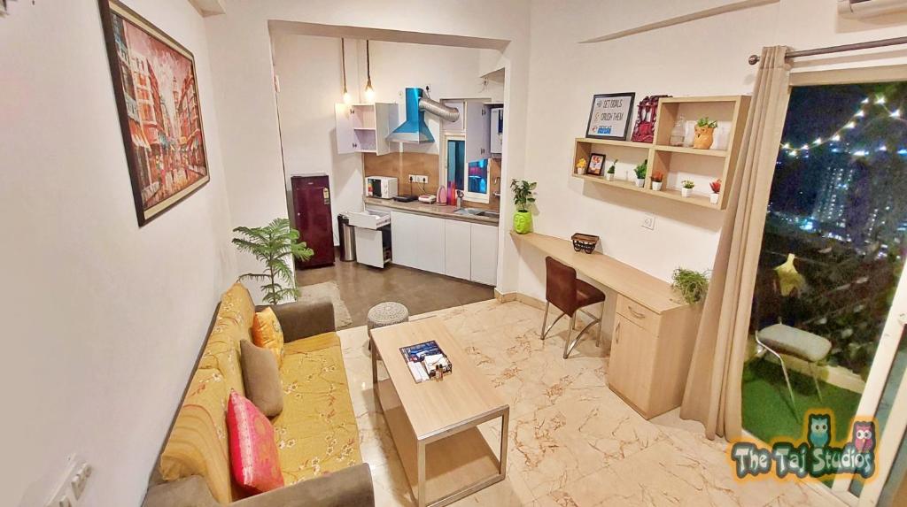 Limitlesstrip-Stay at 1 BHK in Golden Palm photo 1