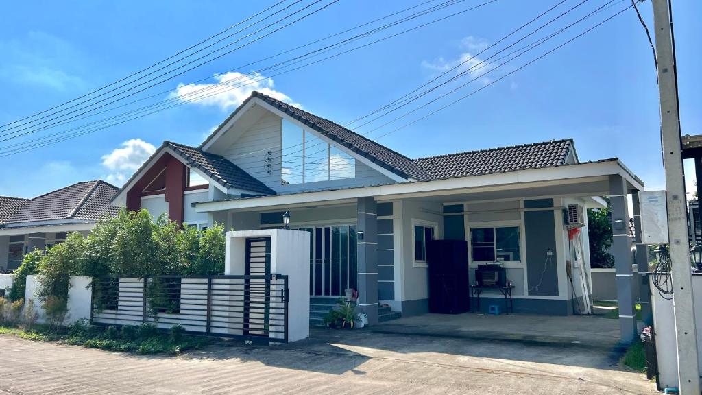 บ้านใหม่สไตล์นอร์ดิก Home Saendee สงบเงียบเป็นส่วนตัว photo 1