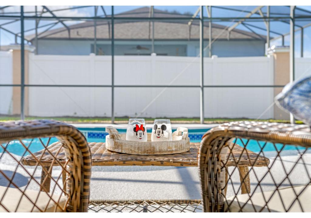 4BR Family Friendly Themed Pool Home Near Disney photo 4