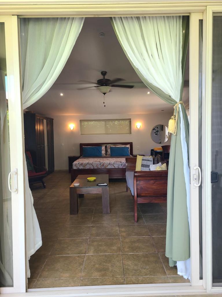 Guest House with Shared Pool Access photo 2