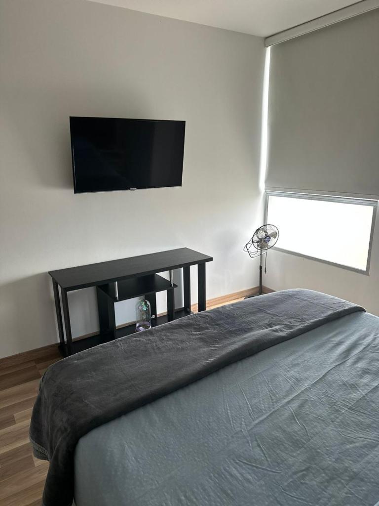 Hermoso apto con piscina y parqueadero privado photo 3