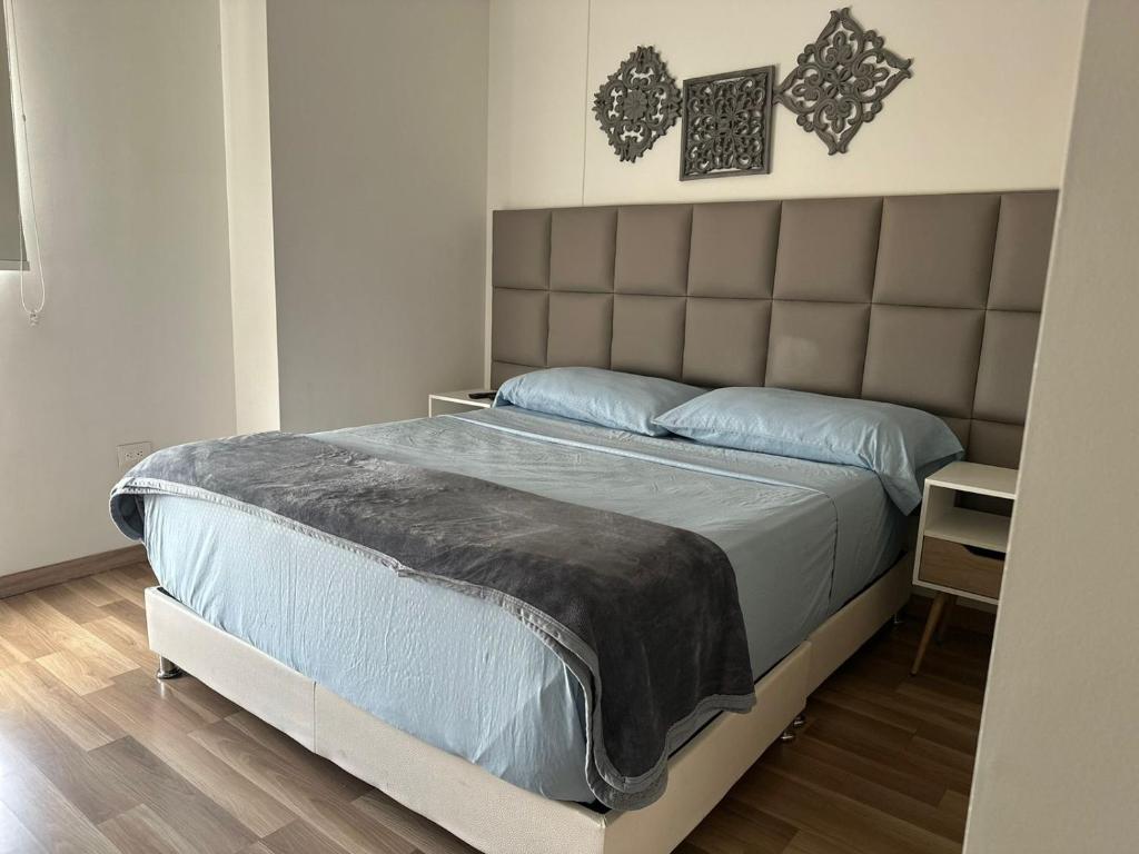 Hermoso apto con piscina y parqueadero privado photo 4