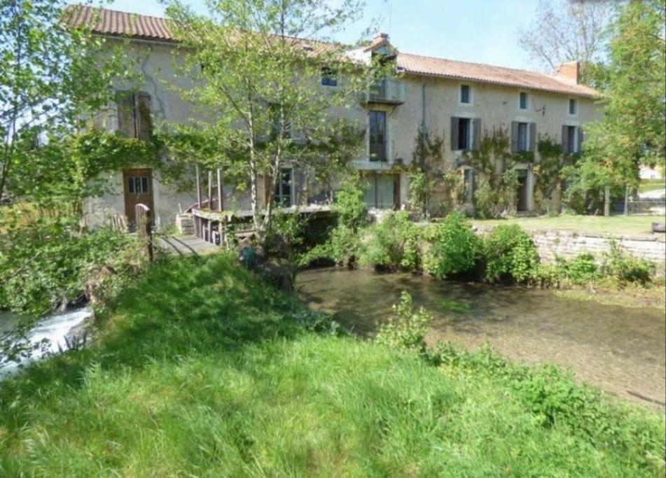 Gigantesque moulin