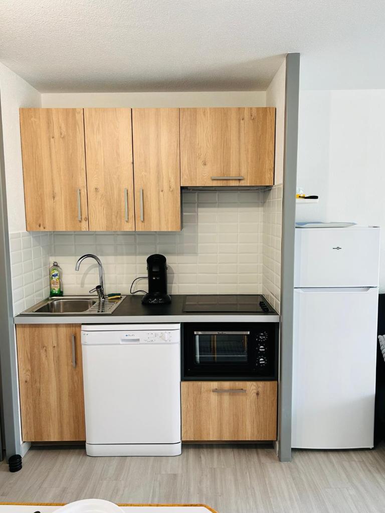 "LE PIED À TERRE" Appartement 5 personnes, sur le Port de Plaisance, accès parc aquatique gratuit photo 4