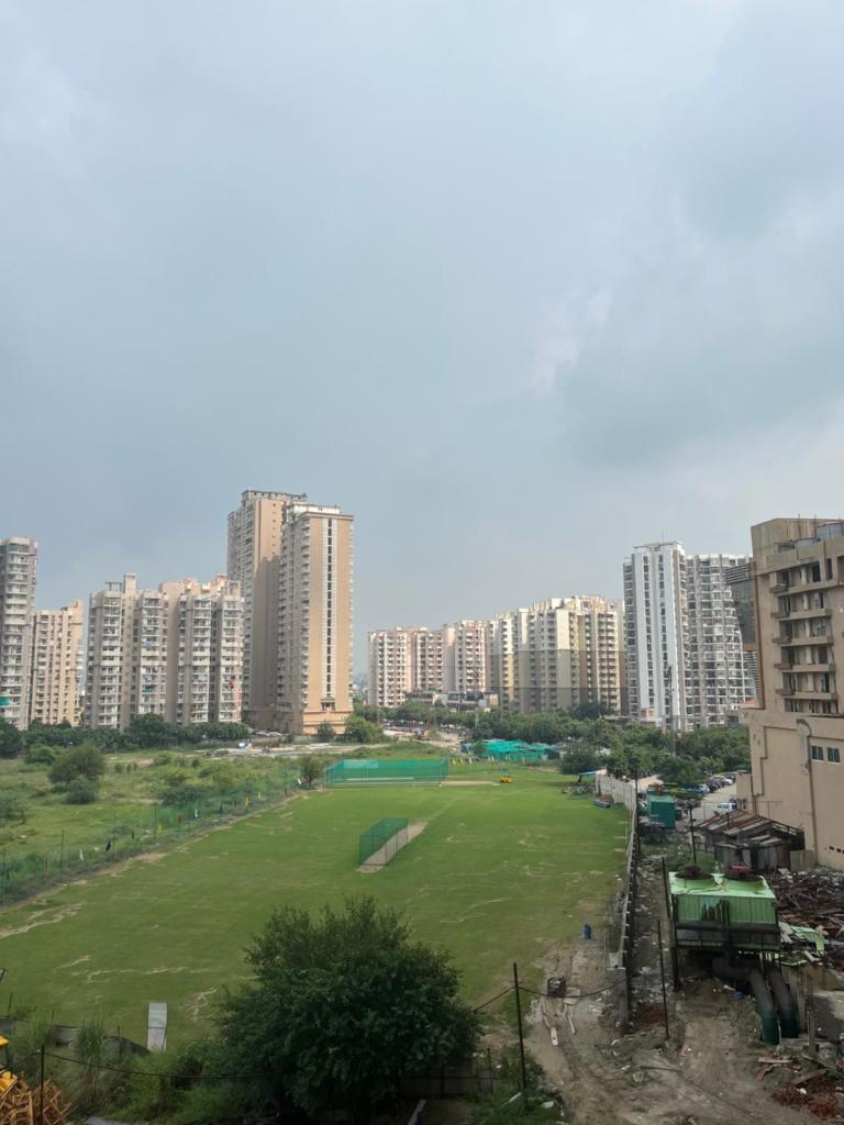 Noida bliss! #wifi #parking #private photo 1