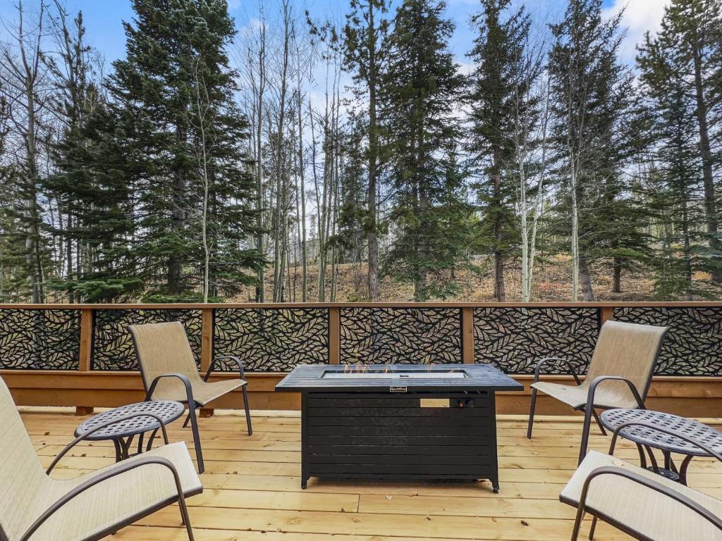 Cutty Sark Court #2 3BR Mountain Views townhouse photo 1