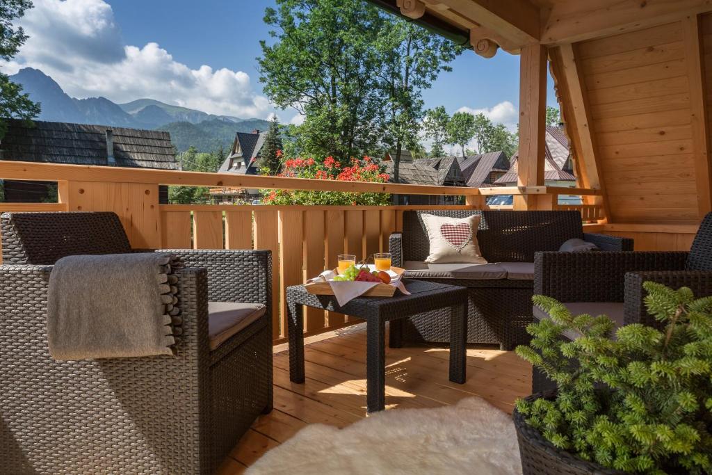 Сьюит (Люкс с видом на горы), Aparthotel Bambi