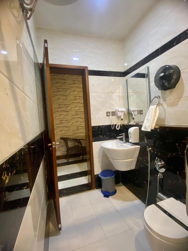 Aral Hotel Apartments photo 3