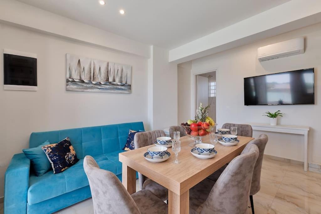 Modern Family apartment Ewa with pool, dining area on Crete coast photo 4