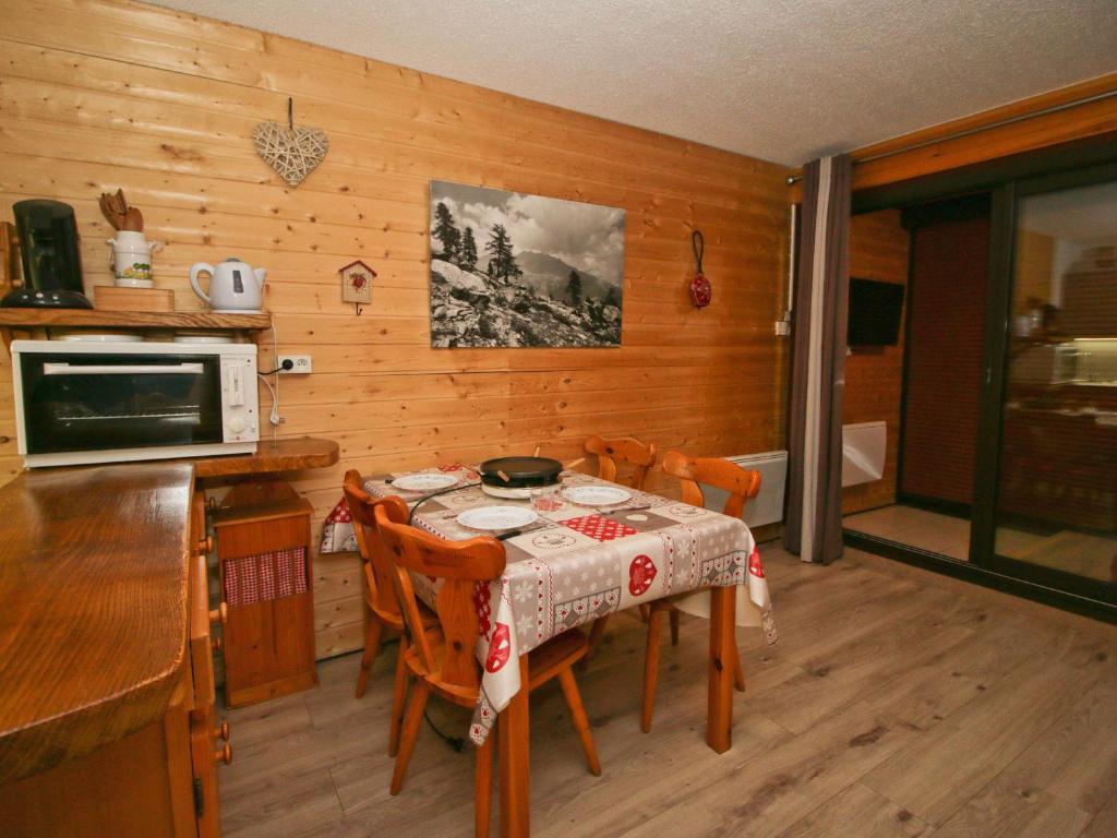 Appartement Saint-François-Longchamp, 2 pièces, 6 personnes - FR-1-635-70 photo 2