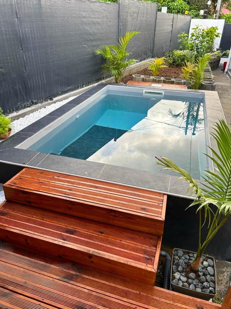 Villa de 2 chambres avec vue sur la ville piscine privee et jardin clos a Le Lamentin photo 1