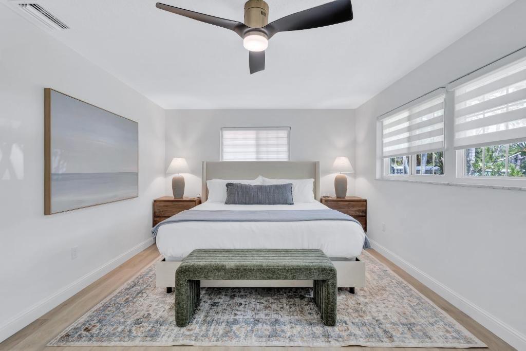 Luxury Pool & Spa Home near Beaches & Downtown photo 1