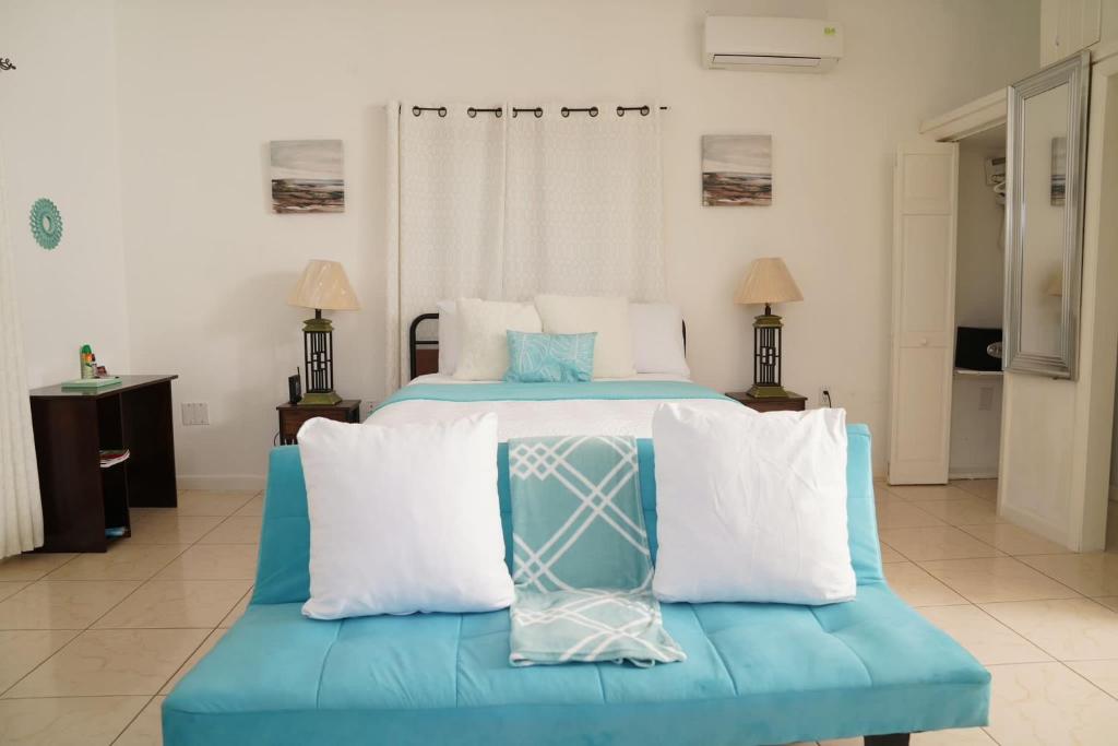 Villa Serenity by the Water photo 3