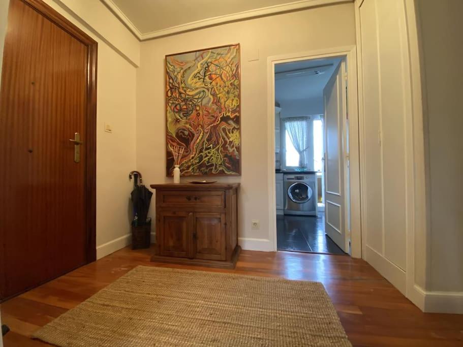 Los Angeles House photo 3