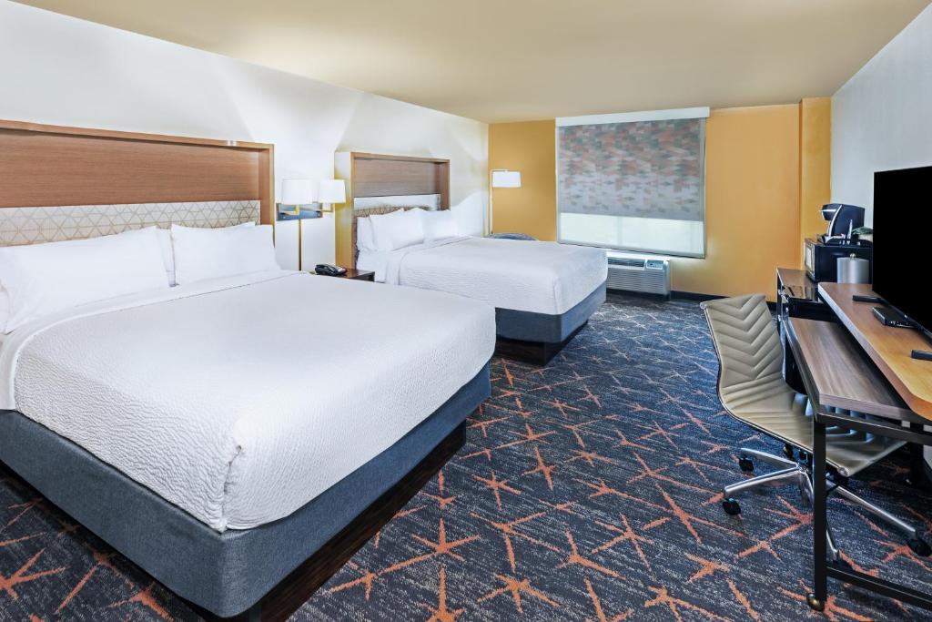 Holiday Inn Hotel & Suites Tulsa South, an IHG Hotel photo 1