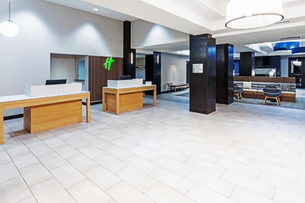 Holiday Inn & Suites Stillwater-University West, an IHG Hotel photo 1