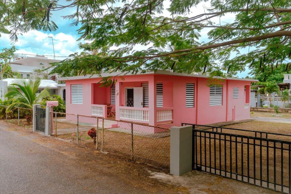 Coral Casa just one block from the beach photo 1