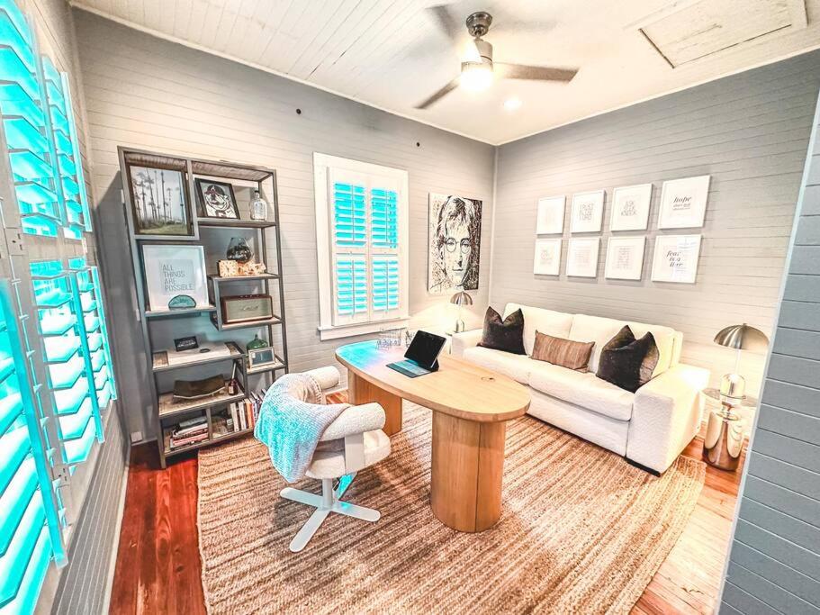 Game Day Gem: Modern + Hot Tub photo 4
