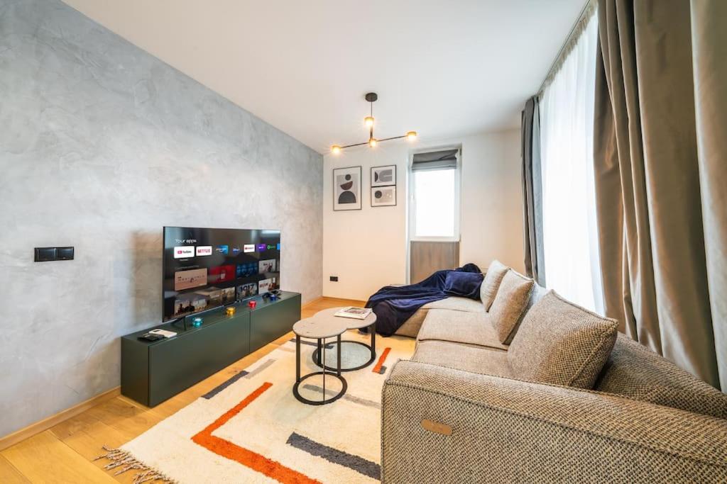 Vitosha Apartment With Parking - Tap to explore photos