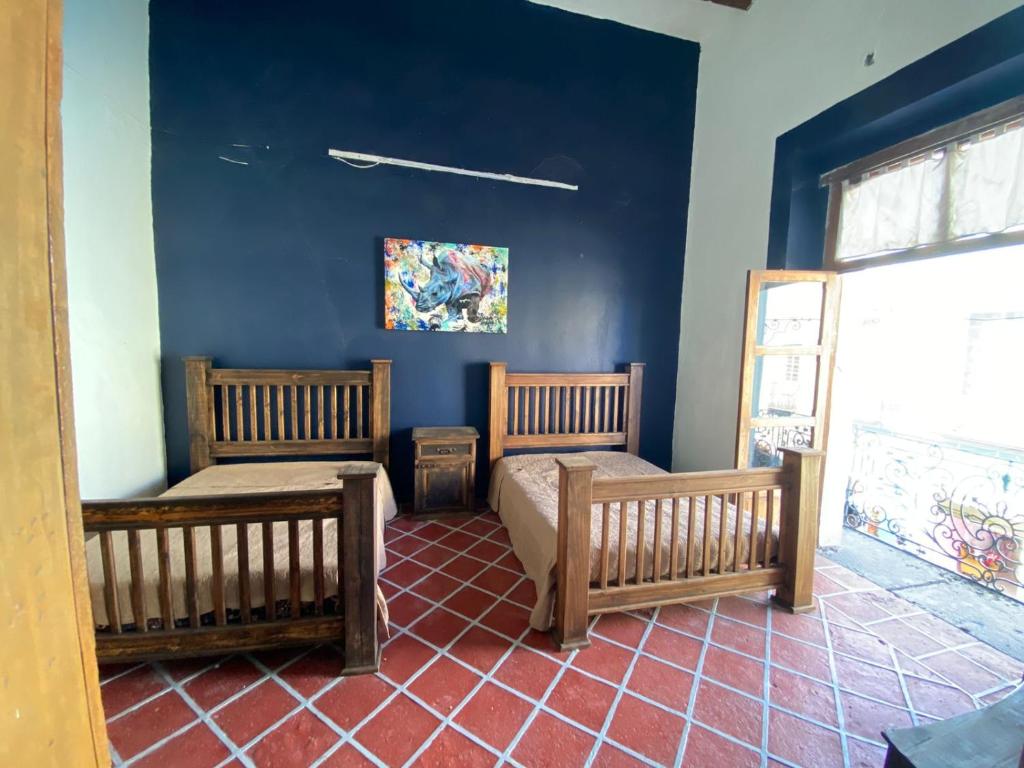 HOSTAL CON 4 HABITACIONES SENCILLAS EN SEGUNDO PISO photo 2