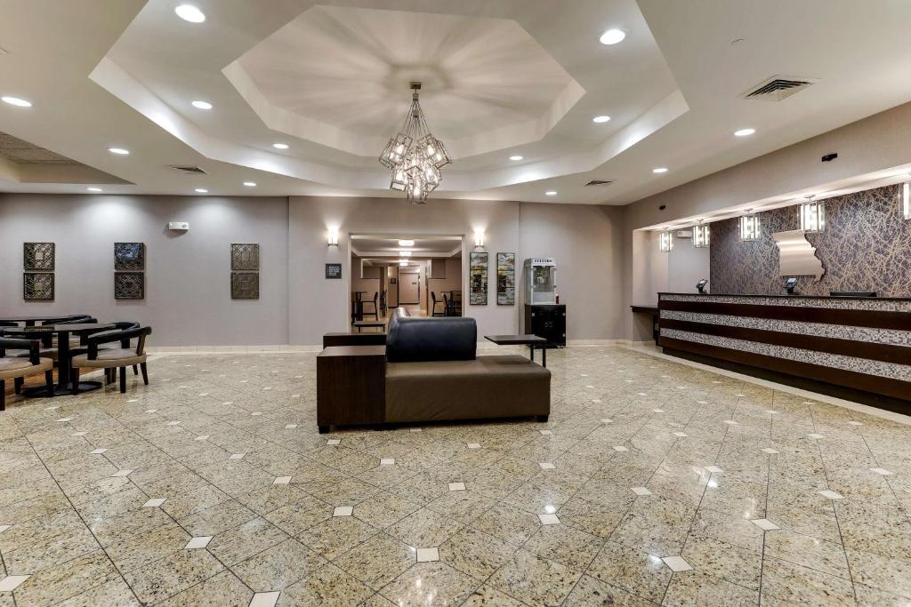Drury Inn & Suites St Joseph photo 1