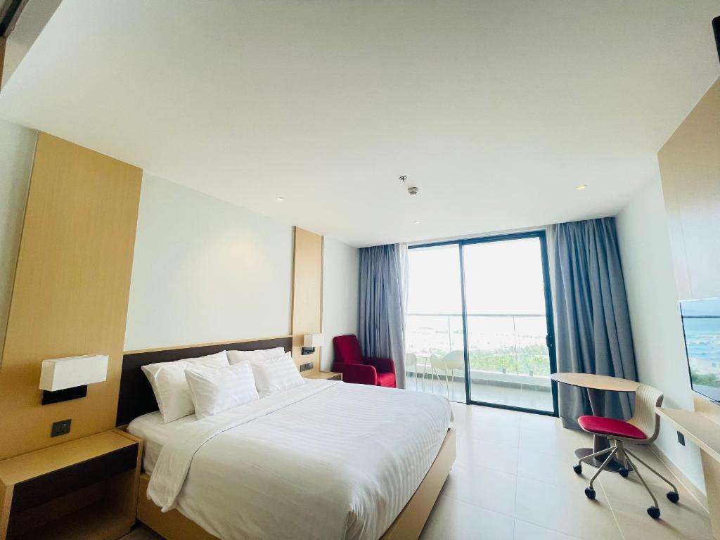 Seaview Cam Ranh Nha Trang near Airporrt