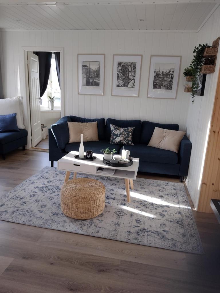 Light home apartment Alesund with free parking photo 2