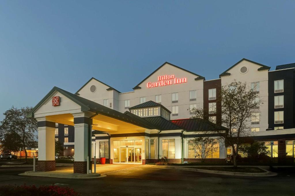 Hilton Garden Inn Indianapolis Airport image