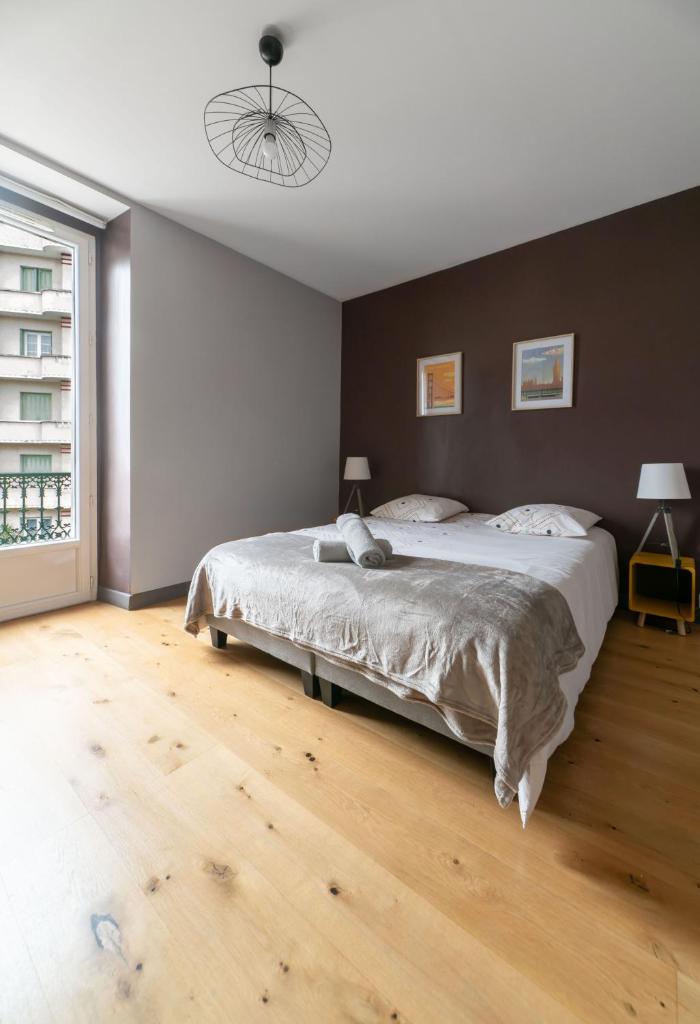 Le Gramont - Grand appartement design, 3 chambres, Centre Ville photo 4