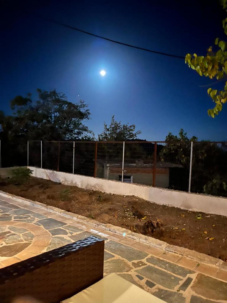The Small Mountain house photo 4