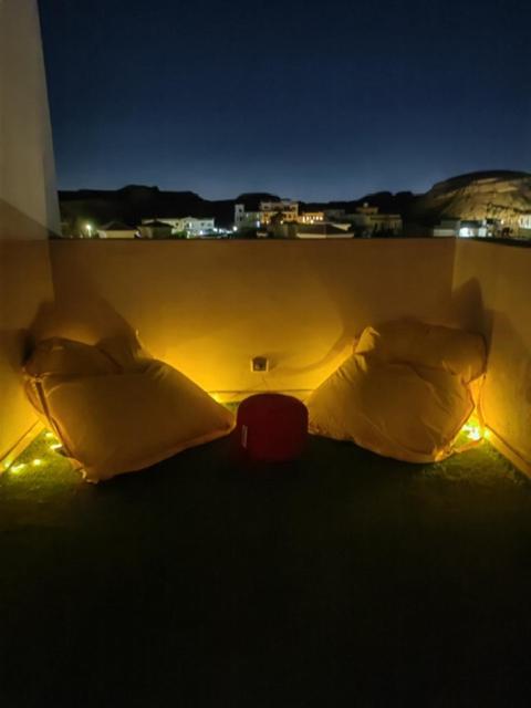 Cordoba suites Penthouse with private open air Jacuzzi photo 4