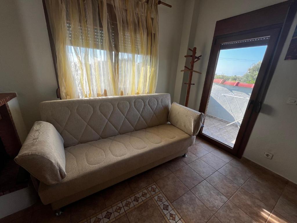 Chris & Mary Comfort Rooms (country house) photo 1