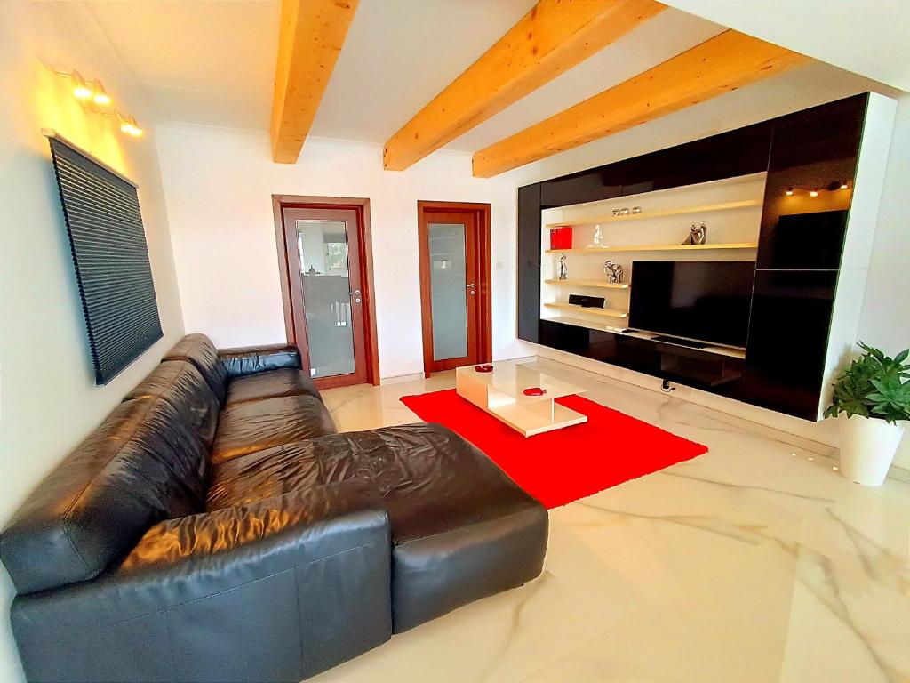Beautiful large Sea Front Duplex Loft photo 3