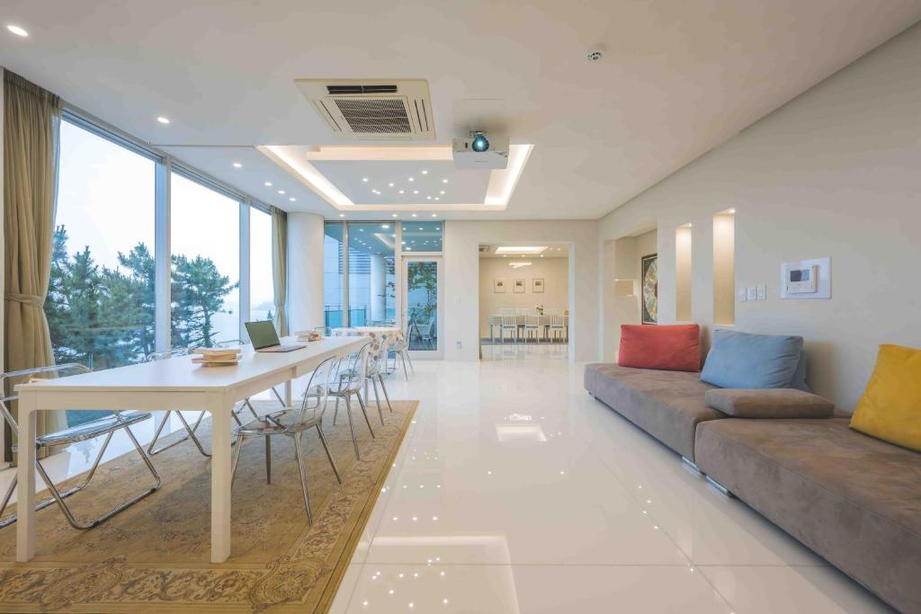 500m2 Busan Ocean view private Let house 부산 오션뷰 3개층 대저택 독채펜션 렛하우스 photo 3