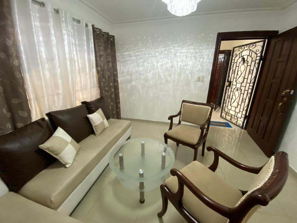 4dr Cute New Huge Modern3 Bedr Pool Good Transp photo 1