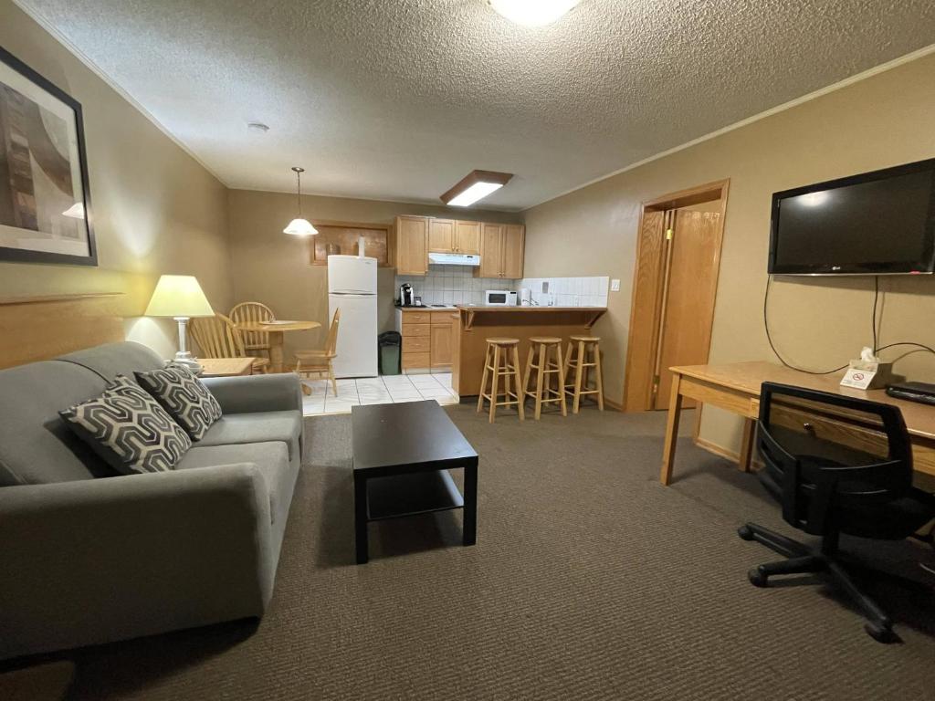 Best Maple Inn - Drayton Valley photo 1