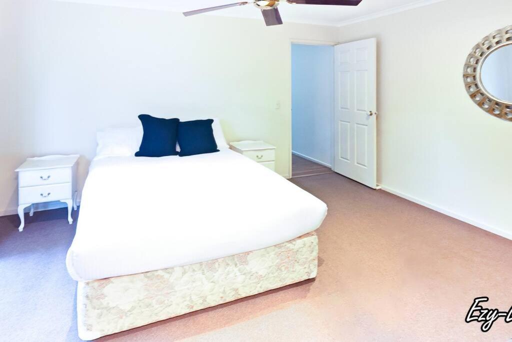 Spacious 4BR 3BA Family & Gatherings photo 3