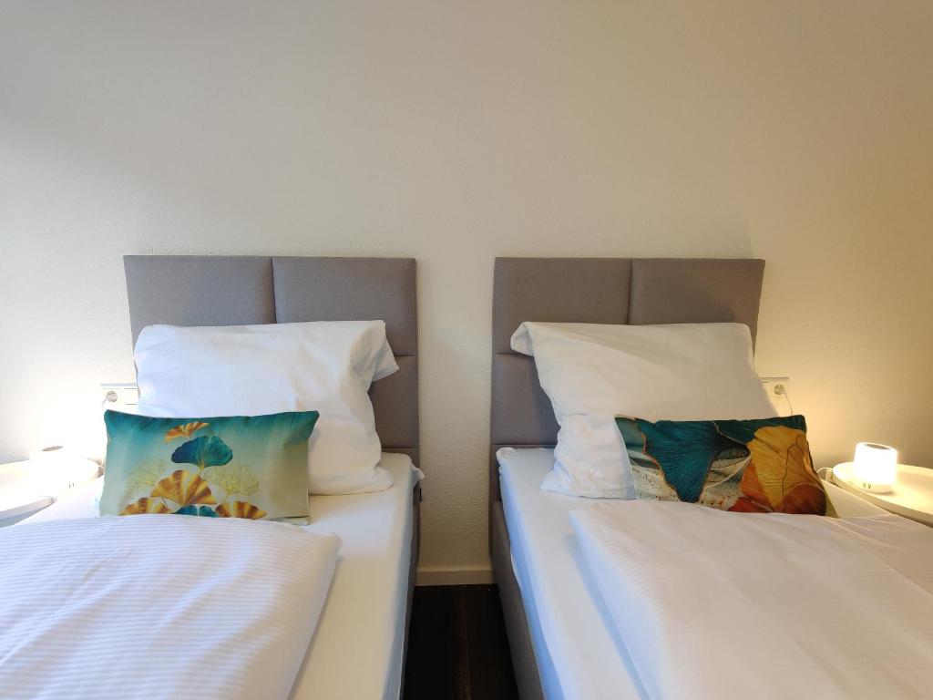 85qm, 4 bedroom, parking, King-Bed, Wifi, Netflix photo 1