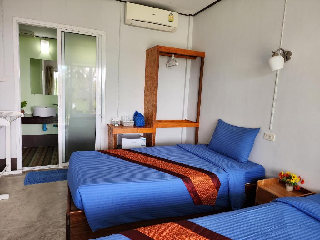 S Beach Resort photo 2