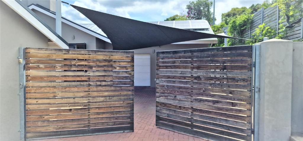 Stunning Villa with pool and views of Knysna photo 1