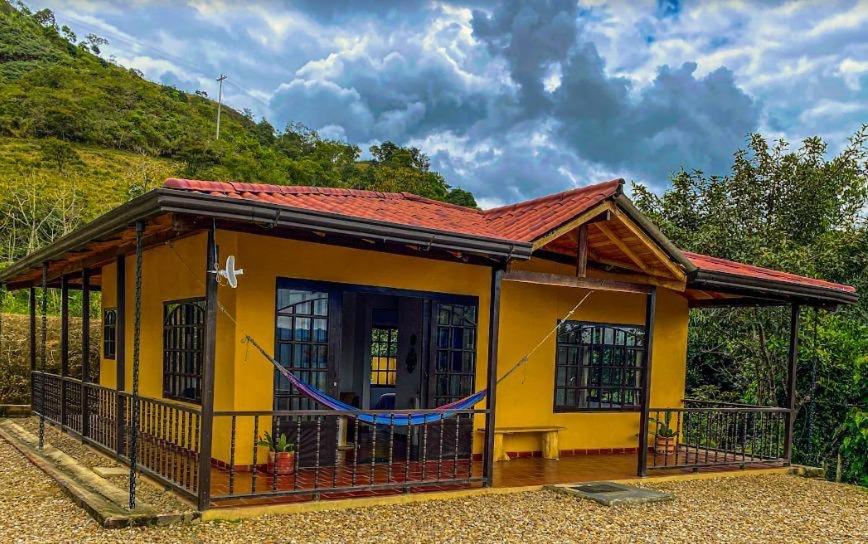 Casas De Campo - El Paraíso photo 4