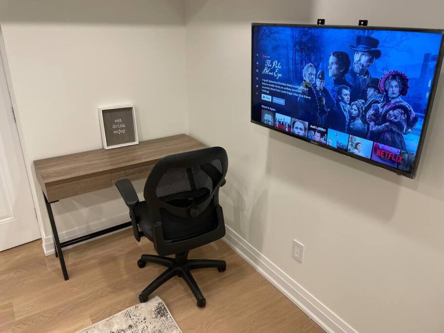 Cozy basement studio unit photo 4