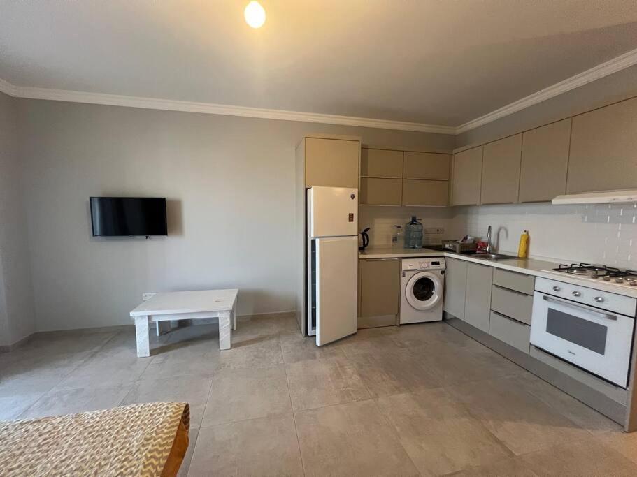 Studio fully furnished photo 4