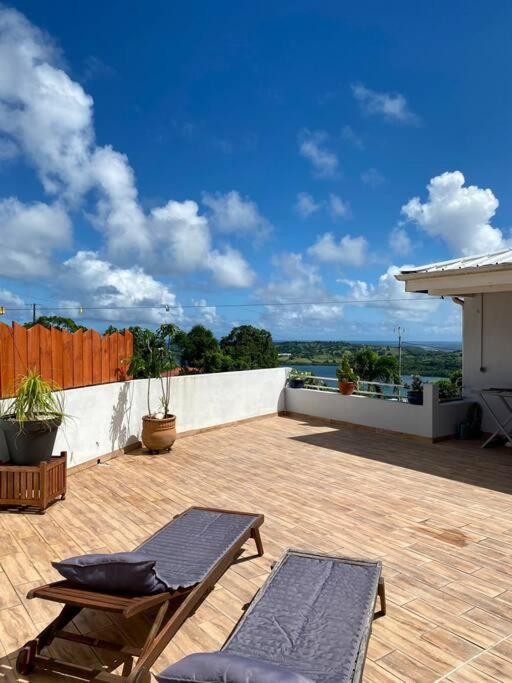Logement 3 chambres climatisées & piscine vue mer photo 2