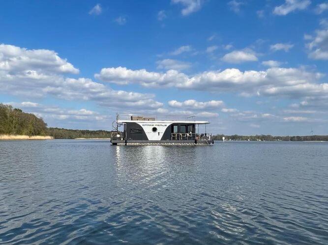 Houseboat on the Dahme photo 3