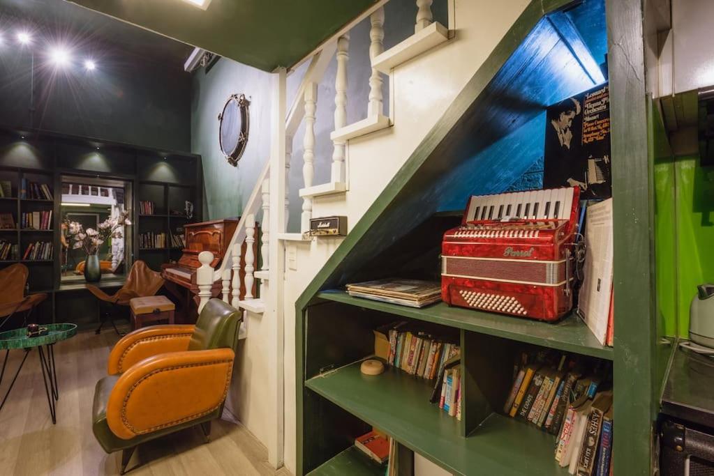 3BR Hidden French Villa in Hoan Kiem