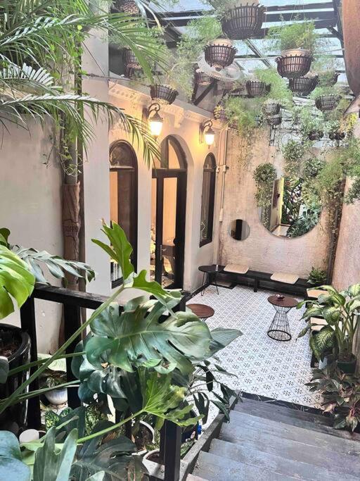 3BR Hidden French Villa in Hoan Kiem