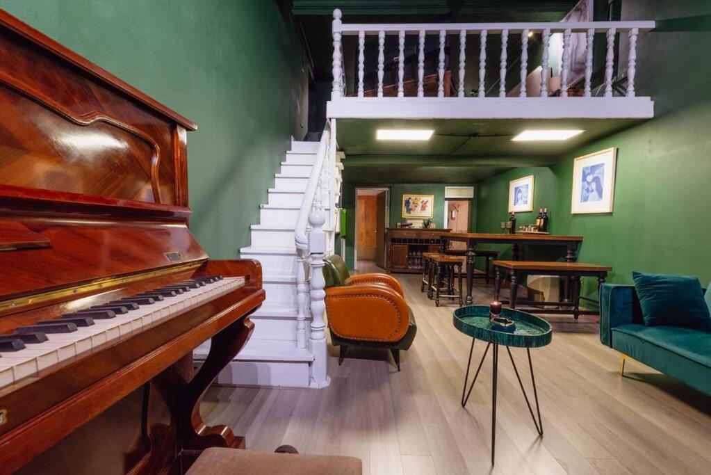 3BR Hidden French Villa in Hoan Kiem